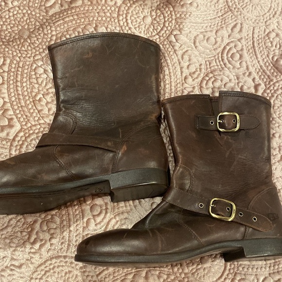 UGG Australia Frances Women’s Brown Leather Two Buckle Short Size   NWOT - Picture 11 of 14